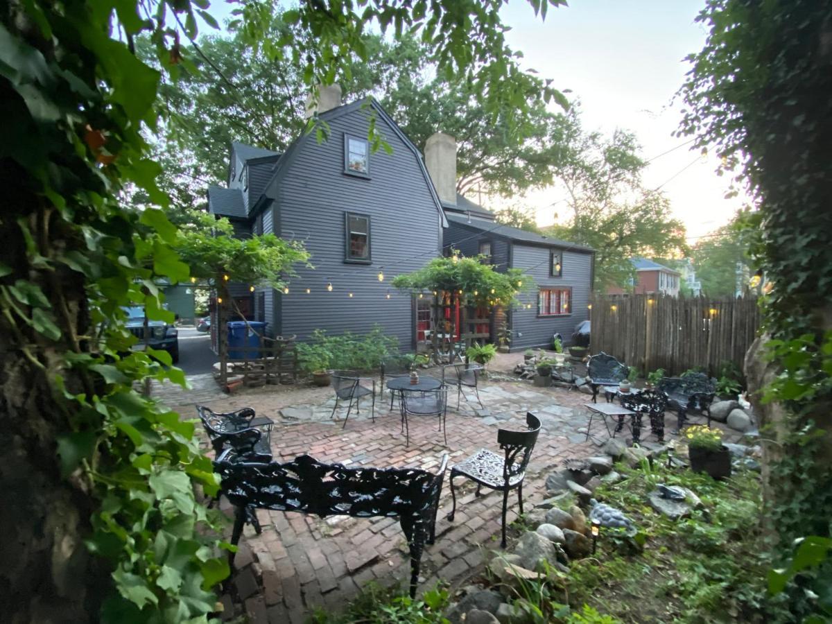 Daniels House Inn Salem Bagian luar foto