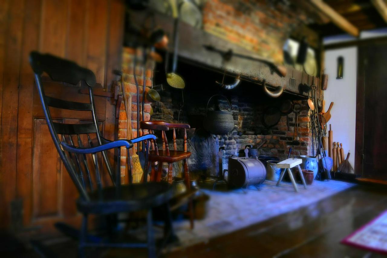 Daniels House Inn Salem Bagian luar foto