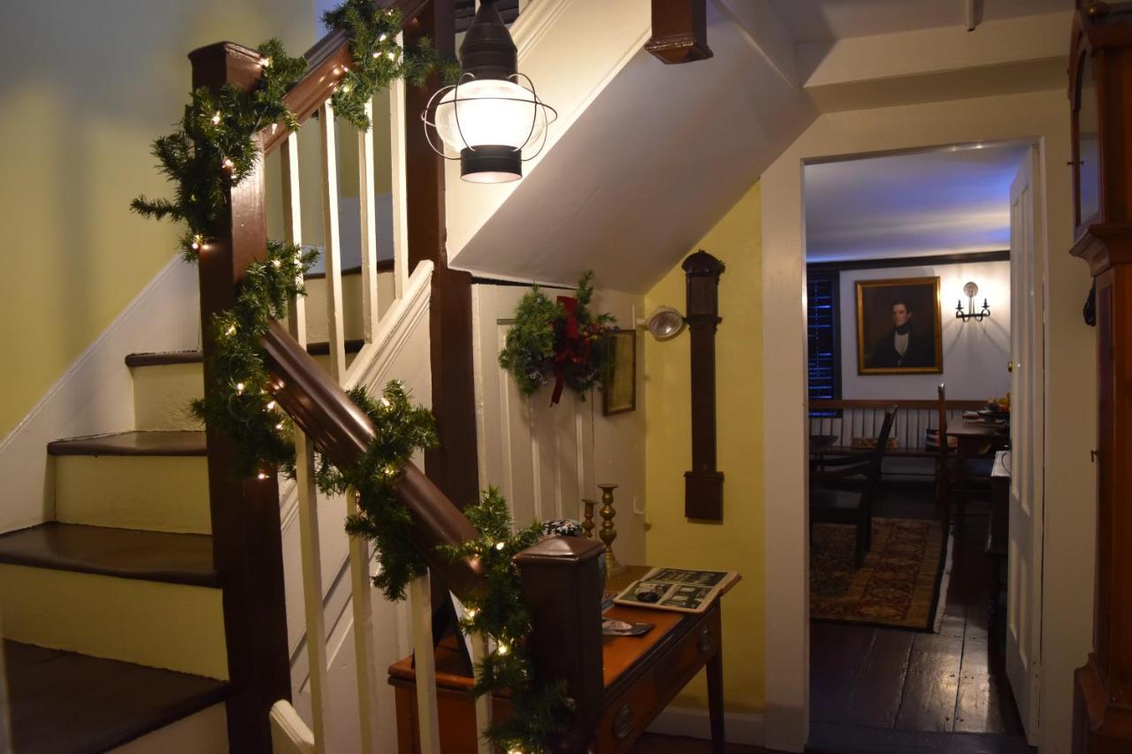 Daniels House Inn Salem Bagian luar foto